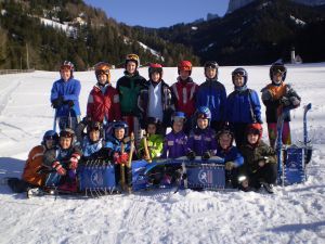 Junge Sport- und Rennrodler des Sportvereines Völs